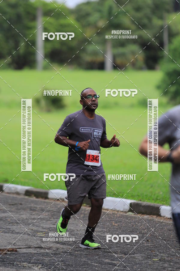 Buy your photos of the eventSantander Track & Field Run Series - Plaza Sul - Jardim Bot�nico on Fotop
