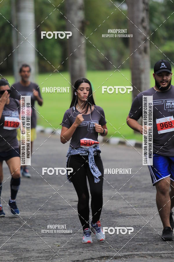 Buy your photos of the eventSantander Track & Field Run Series - Plaza Sul - Jardim Bot�nico on Fotop