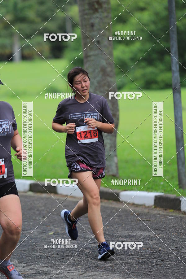 Buy your photos of the eventSantander Track & Field Run Series - Plaza Sul - Jardim Bot�nico on Fotop