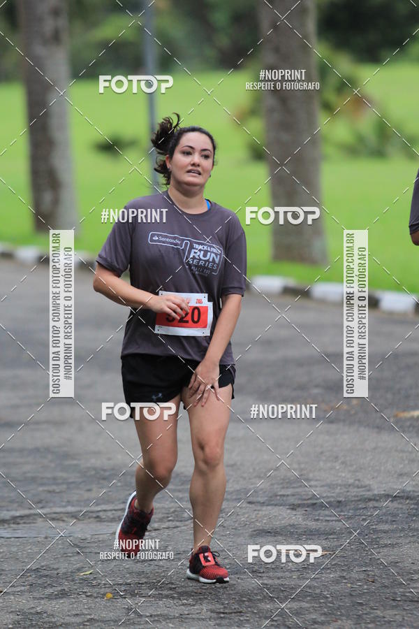 Buy your photos of the eventSantander Track & Field Run Series - Plaza Sul - Jardim Bot�nico on Fotop