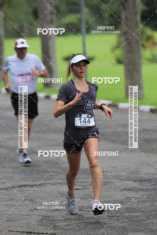 Buy your photos of the eventSantander Track & Field Run Series - Plaza Sul - Jardim Bot�nico on Fotop