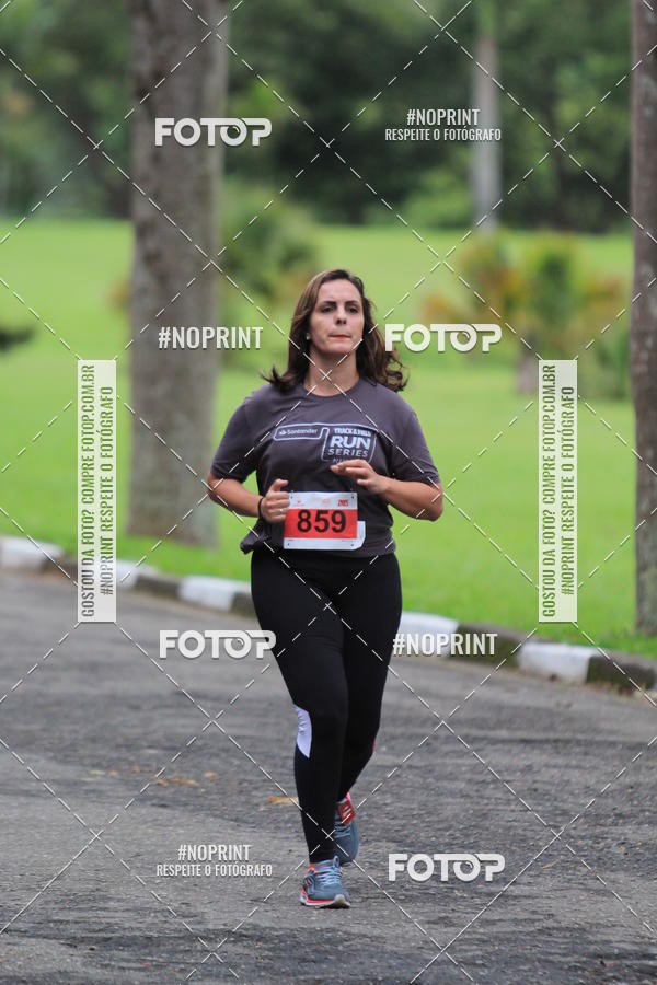 Buy your photos of the eventSantander Track & Field Run Series - Plaza Sul - Jardim Bot�nico on Fotop