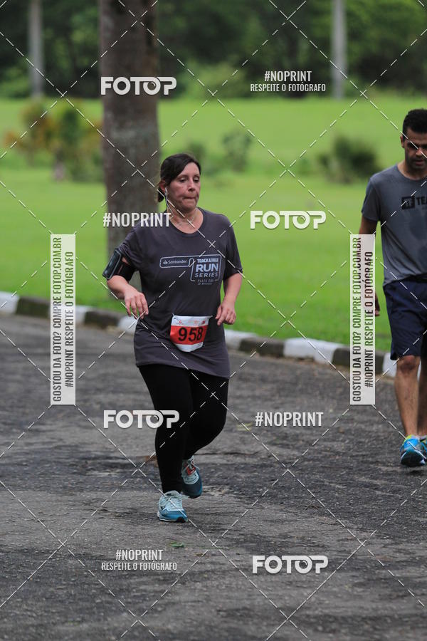 Buy your photos of the eventSantander Track & Field Run Series - Plaza Sul - Jardim Bot�nico on Fotop