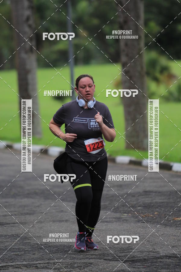 Buy your photos of the eventSantander Track & Field Run Series - Plaza Sul - Jardim Bot�nico on Fotop