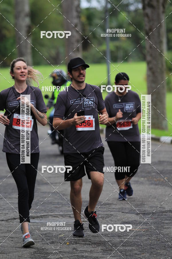 Buy your photos of the eventSantander Track & Field Run Series - Plaza Sul - Jardim Bot�nico on Fotop