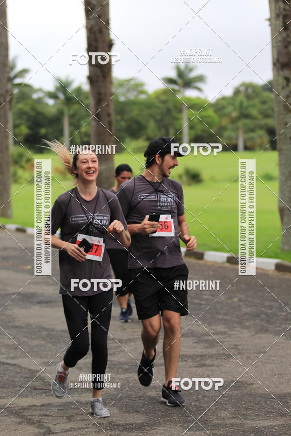 Buy your photos of the eventSantander Track & Field Run Series - Plaza Sul - Jardim Bot�nico on Fotop