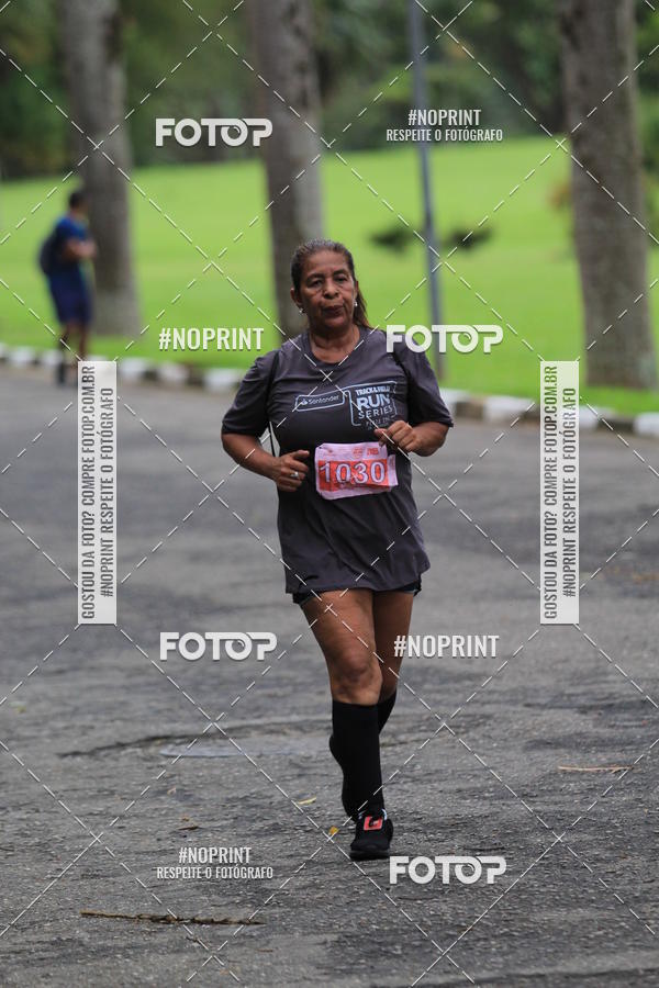 Buy your photos of the eventSantander Track & Field Run Series - Plaza Sul - Jardim Bot�nico on Fotop
