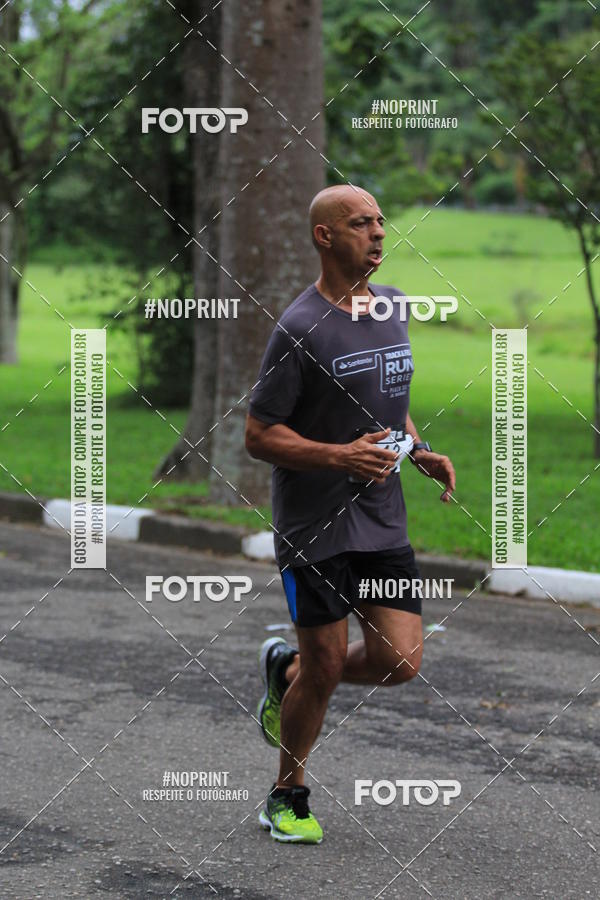 Buy your photos of the eventSantander Track & Field Run Series - Plaza Sul - Jardim Bot�nico on Fotop
