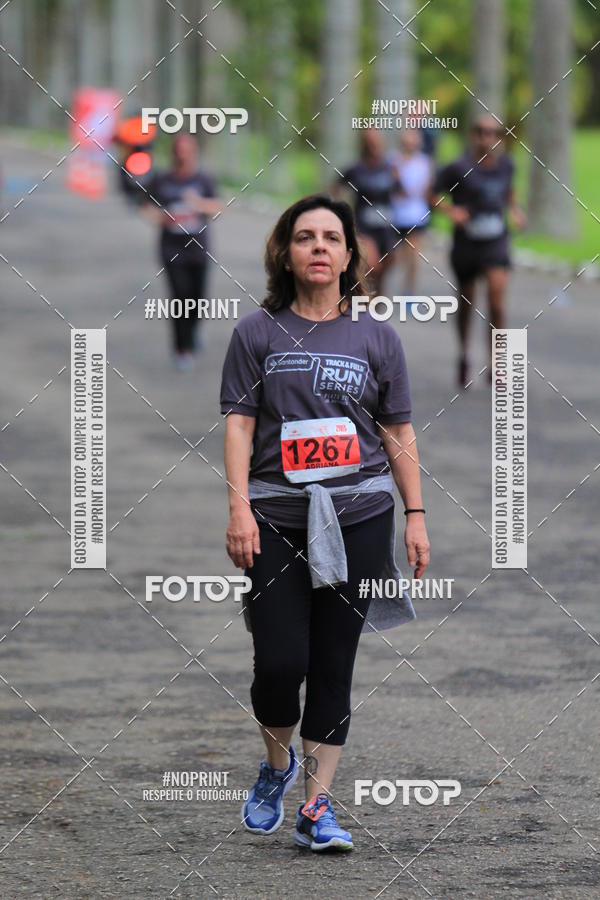 Buy your photos of the eventSantander Track & Field Run Series - Plaza Sul - Jardim Bot�nico on Fotop