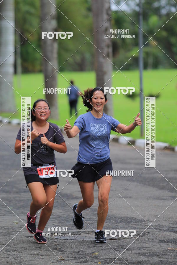 Buy your photos of the eventSantander Track & Field Run Series - Plaza Sul - Jardim Bot�nico on Fotop