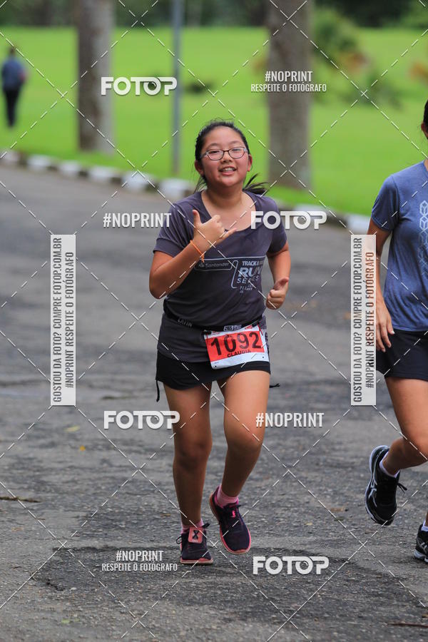 Buy your photos of the eventSantander Track & Field Run Series - Plaza Sul - Jardim Bot�nico on Fotop