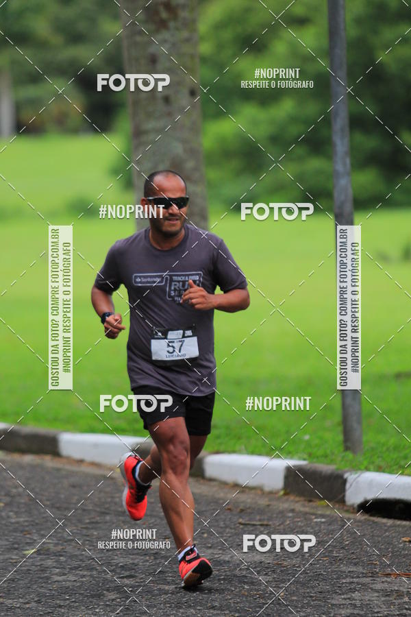 Buy your photos of the eventSantander Track & Field Run Series - Plaza Sul - Jardim Bot�nico on Fotop