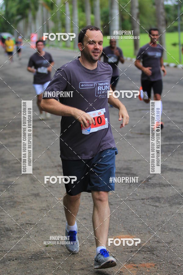 Buy your photos of the eventSantander Track & Field Run Series - Plaza Sul - Jardim Bot�nico on Fotop