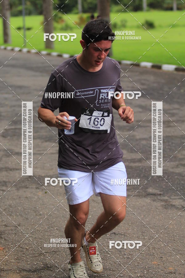 Buy your photos of the eventSantander Track & Field Run Series - Plaza Sul - Jardim Bot�nico on Fotop