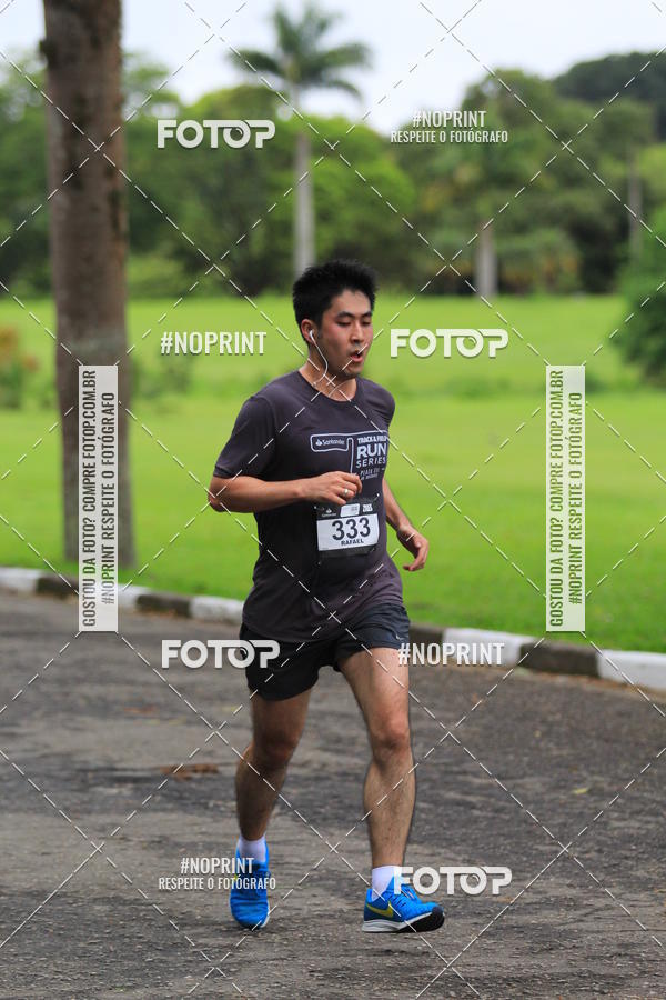 Buy your photos of the eventSantander Track & Field Run Series - Plaza Sul - Jardim Bot�nico on Fotop