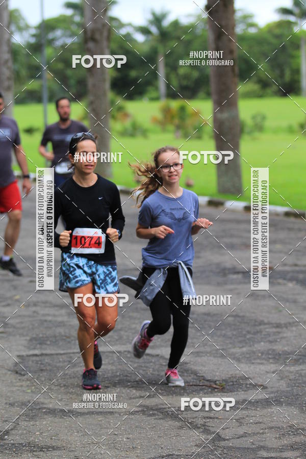 Buy your photos of the eventSantander Track & Field Run Series - Plaza Sul - Jardim Bot�nico on Fotop