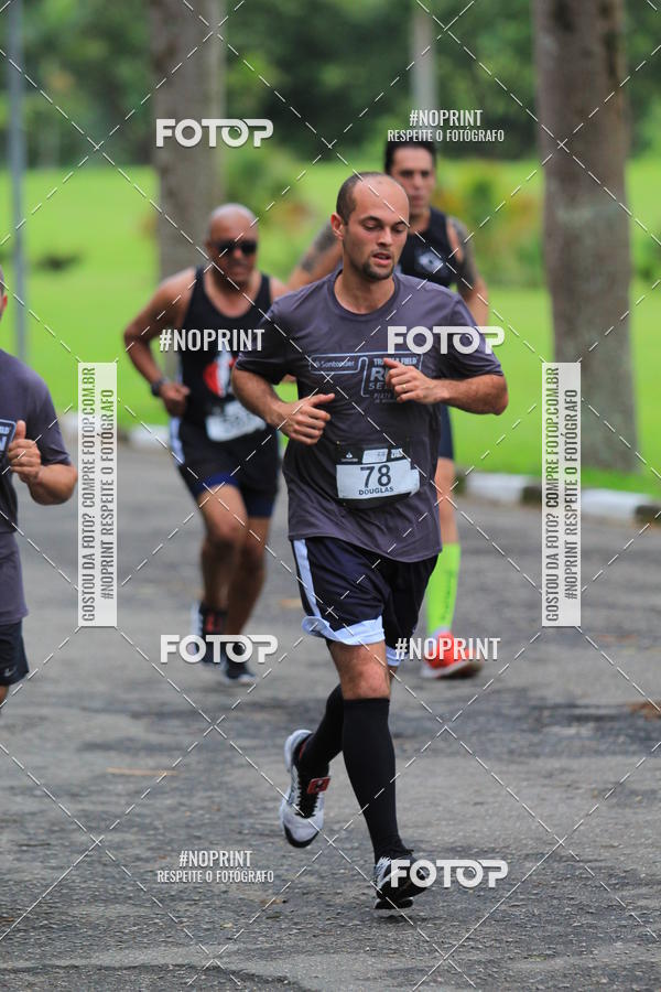 Buy your photos of the eventSantander Track & Field Run Series - Plaza Sul - Jardim Bot�nico on Fotop