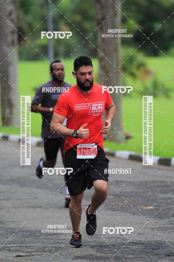 Buy your photos of the eventSantander Track & Field Run Series - Plaza Sul - Jardim Bot�nico on Fotop