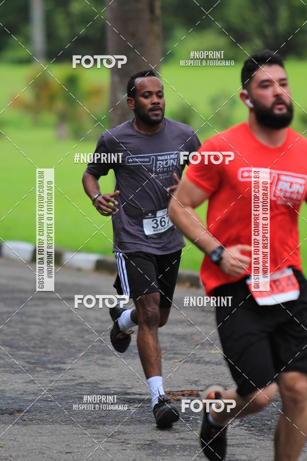 Buy your photos of the eventSantander Track & Field Run Series - Plaza Sul - Jardim Bot�nico on Fotop