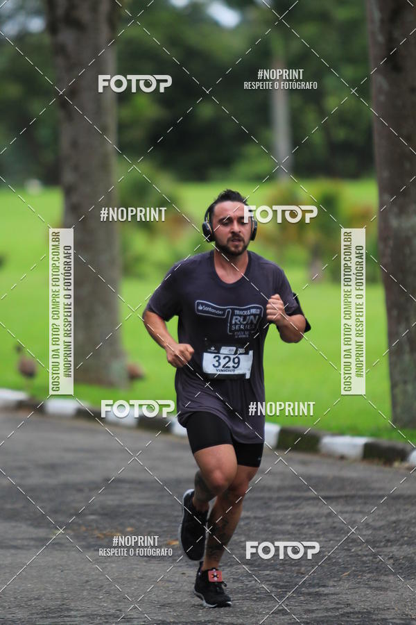 Buy your photos of the eventSantander Track & Field Run Series - Plaza Sul - Jardim Bot�nico on Fotop