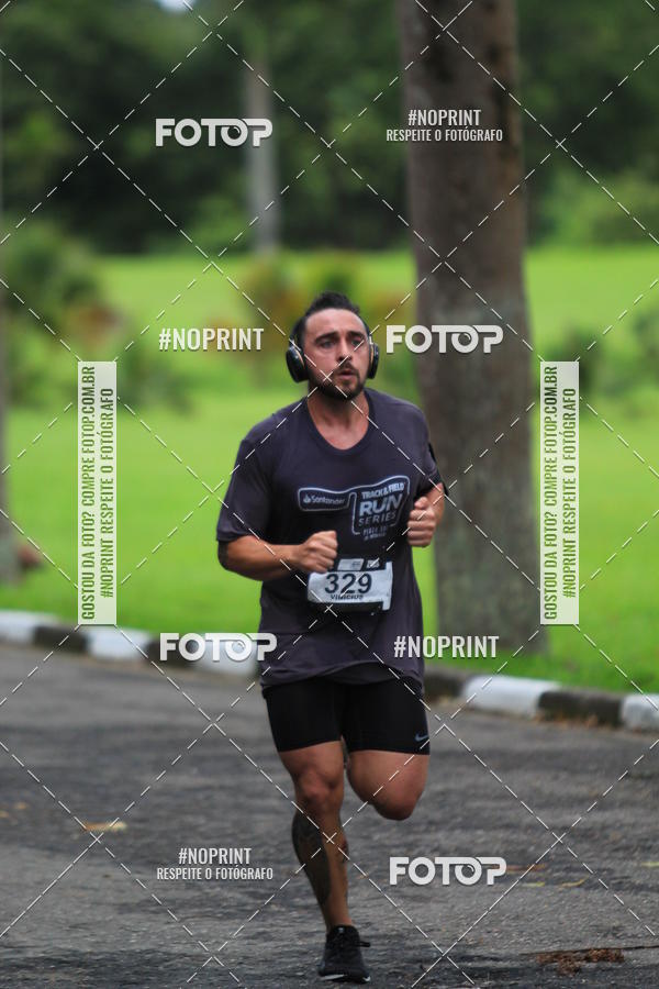 Buy your photos of the eventSantander Track & Field Run Series - Plaza Sul - Jardim Bot�nico on Fotop