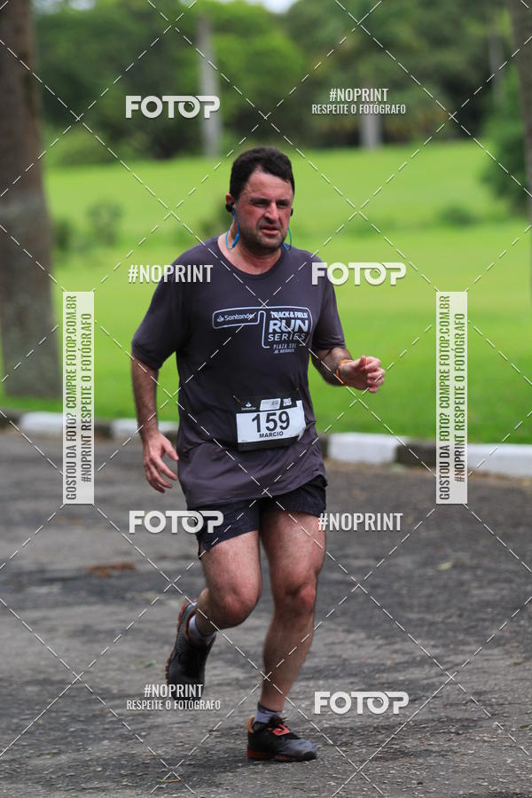 Buy your photos of the eventSantander Track & Field Run Series - Plaza Sul - Jardim Bot�nico on Fotop