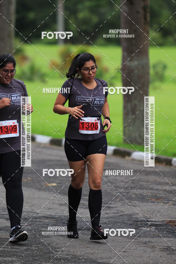 Buy your photos of the eventSantander Track & Field Run Series - Plaza Sul - Jardim Bot�nico on Fotop