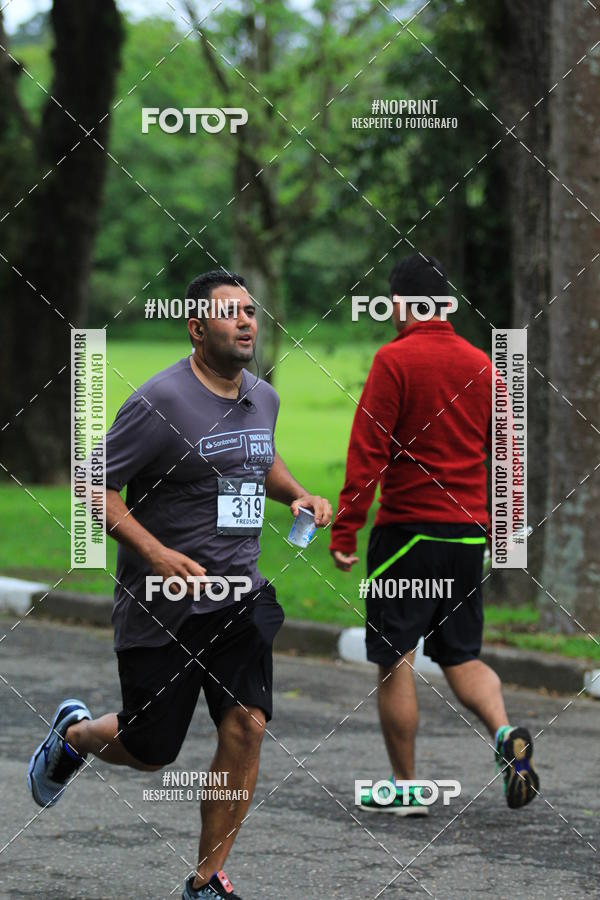 Buy your photos of the eventSantander Track & Field Run Series - Plaza Sul - Jardim Bot�nico on Fotop
