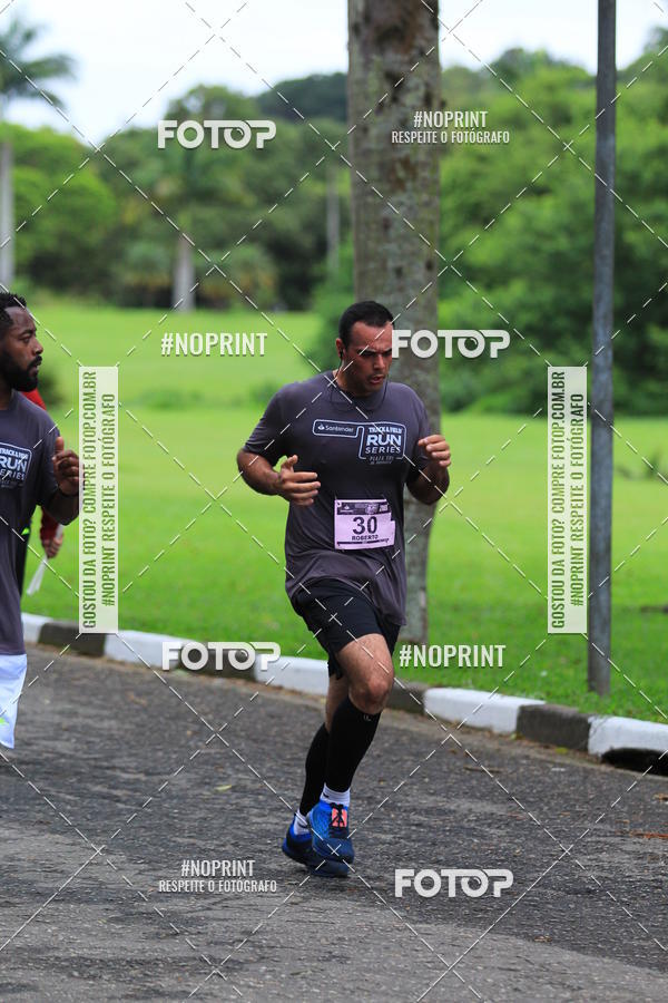 Buy your photos of the eventSantander Track & Field Run Series - Plaza Sul - Jardim Bot�nico on Fotop