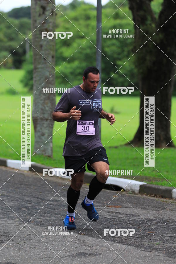 Buy your photos of the eventSantander Track & Field Run Series - Plaza Sul - Jardim Bot�nico on Fotop