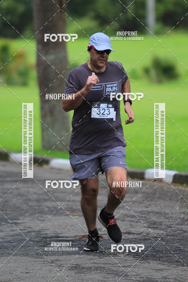 Buy your photos of the eventSantander Track & Field Run Series - Plaza Sul - Jardim Bot�nico on Fotop