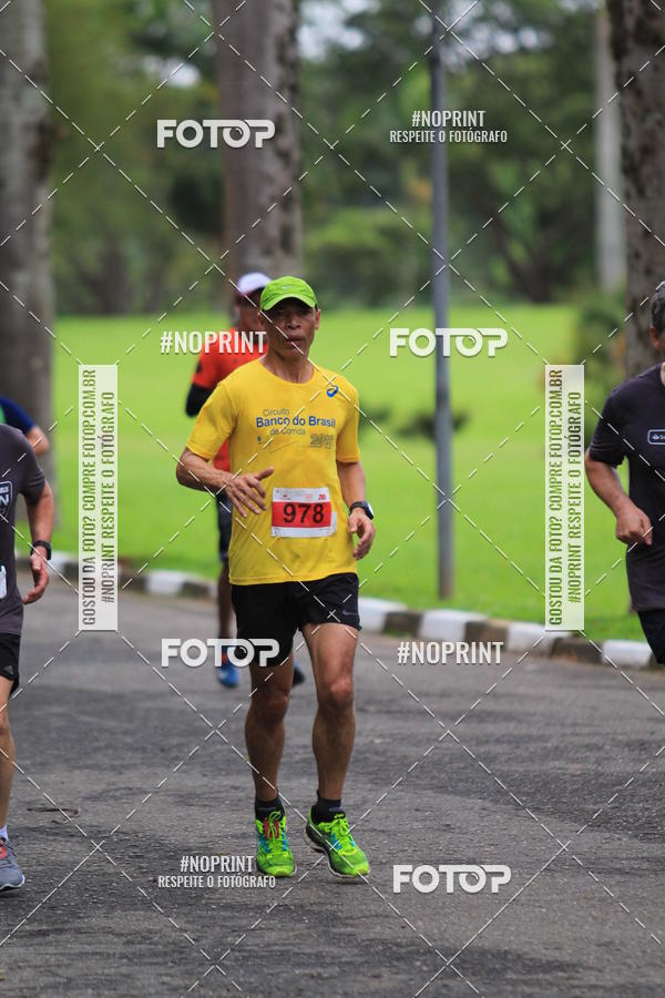 Buy your photos of the eventSantander Track & Field Run Series - Plaza Sul - Jardim Bot�nico on Fotop
