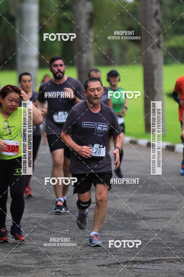 Buy your photos of the eventSantander Track & Field Run Series - Plaza Sul - Jardim Bot�nico on Fotop