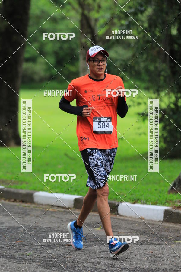Buy your photos of the eventSantander Track & Field Run Series - Plaza Sul - Jardim Bot�nico on Fotop