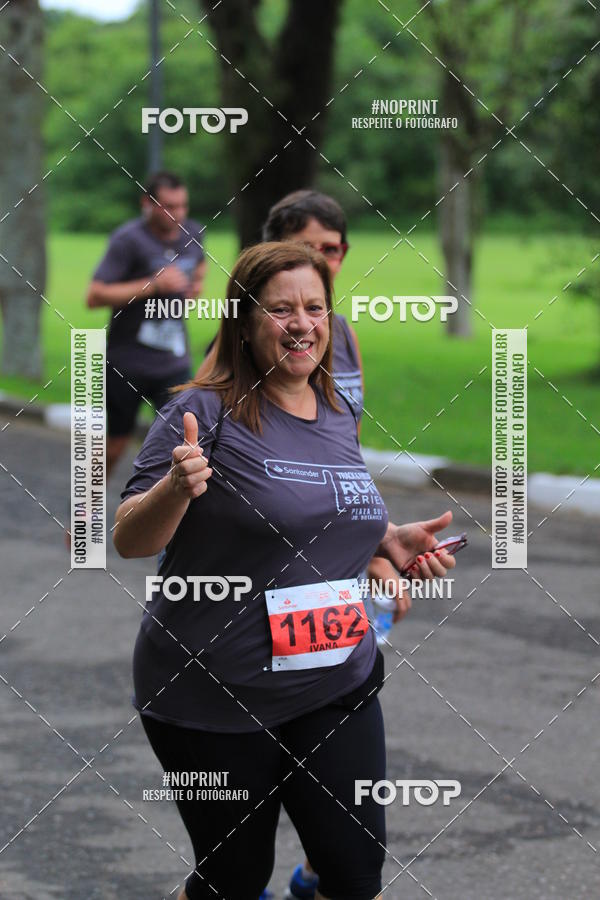 Buy your photos of the eventSantander Track & Field Run Series - Plaza Sul - Jardim Bot�nico on Fotop