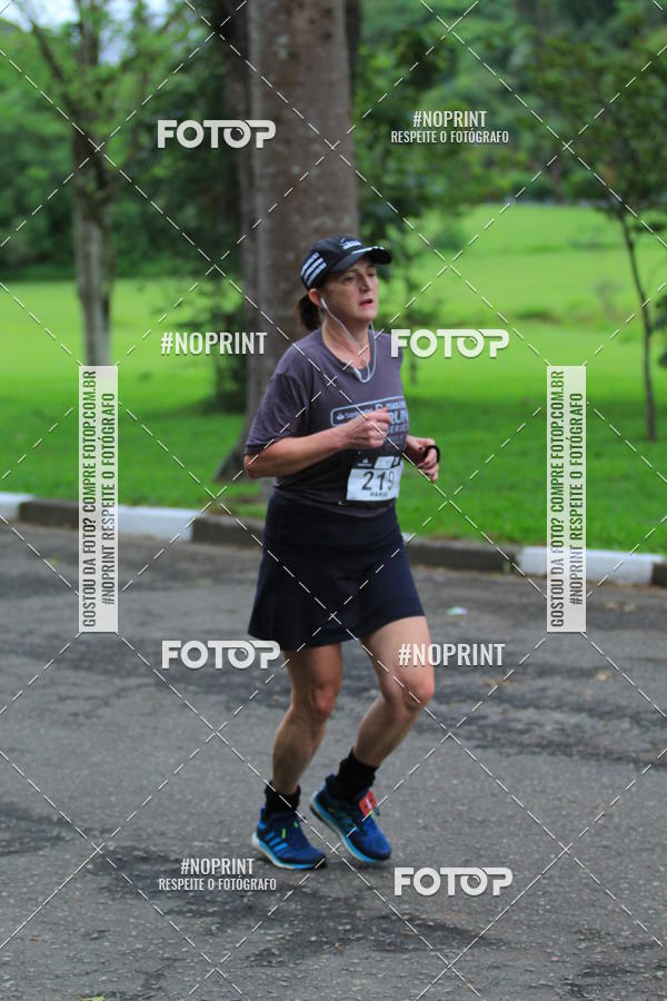 Buy your photos of the eventSantander Track & Field Run Series - Plaza Sul - Jardim Bot�nico on Fotop