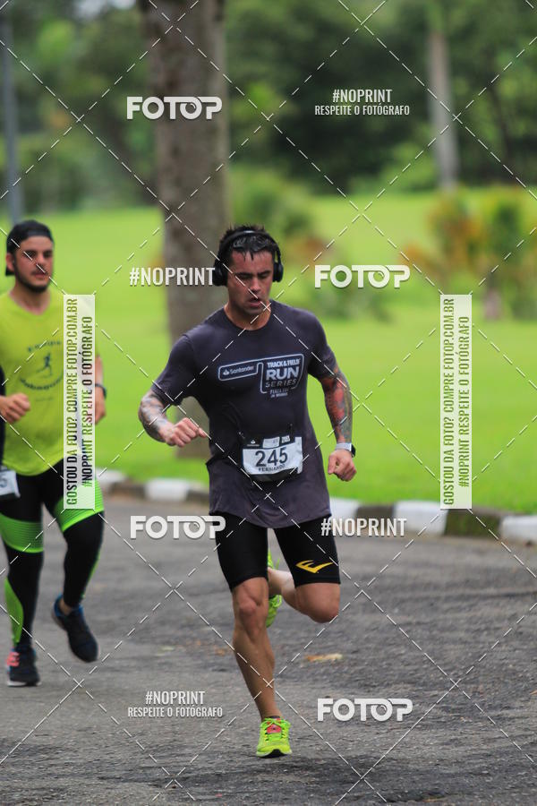 Buy your photos of the eventSantander Track & Field Run Series - Plaza Sul - Jardim Bot�nico on Fotop