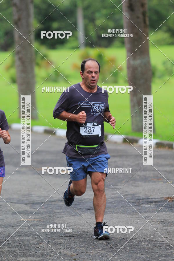 Buy your photos of the eventSantander Track & Field Run Series - Plaza Sul - Jardim Bot�nico on Fotop