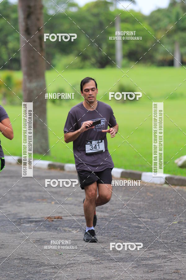 Buy your photos of the eventSantander Track & Field Run Series - Plaza Sul - Jardim Bot�nico on Fotop