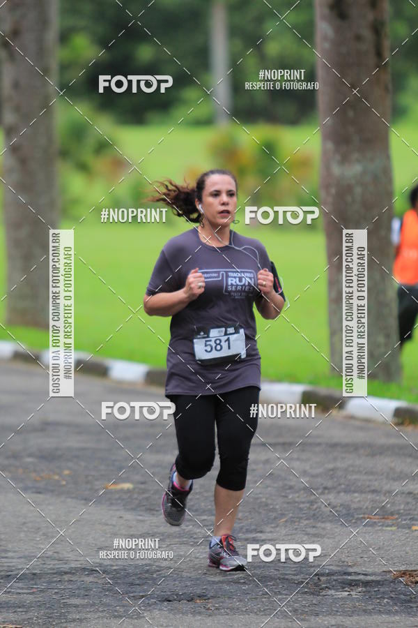 Buy your photos of the eventSantander Track & Field Run Series - Plaza Sul - Jardim Bot�nico on Fotop