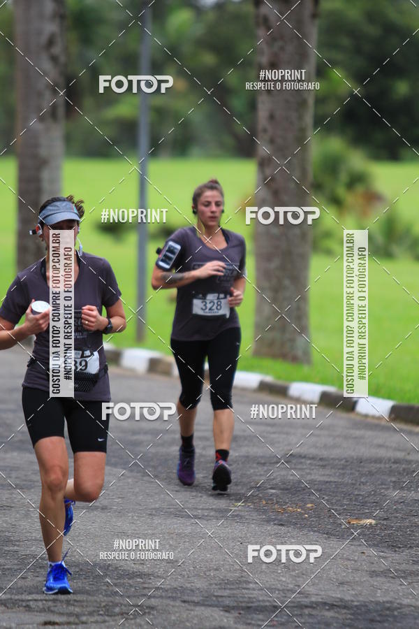 Buy your photos of the eventSantander Track & Field Run Series - Plaza Sul - Jardim Bot�nico on Fotop