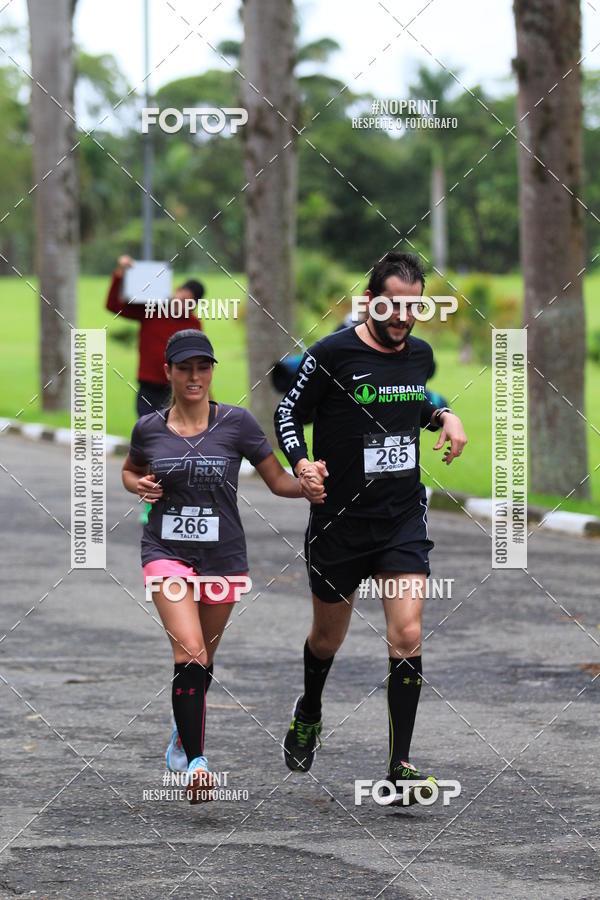 Buy your photos of the eventSantander Track & Field Run Series - Plaza Sul - Jardim Bot�nico on Fotop