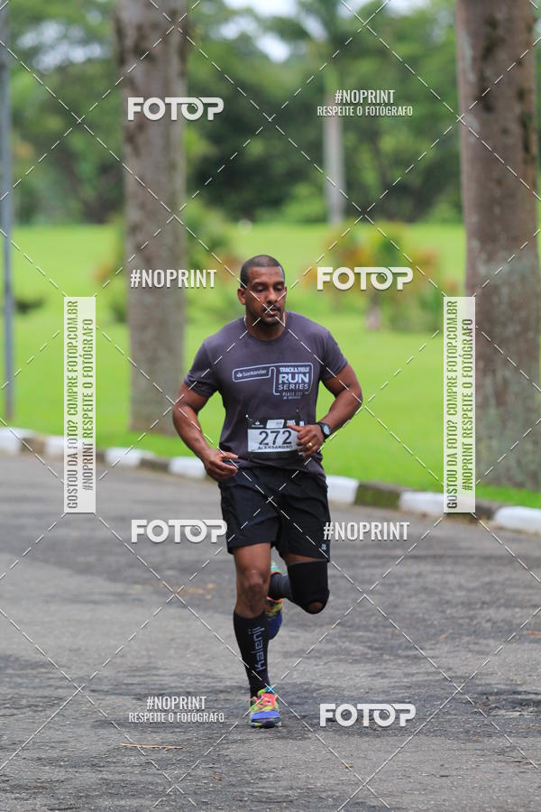 Buy your photos of the eventSantander Track & Field Run Series - Plaza Sul - Jardim Bot�nico on Fotop