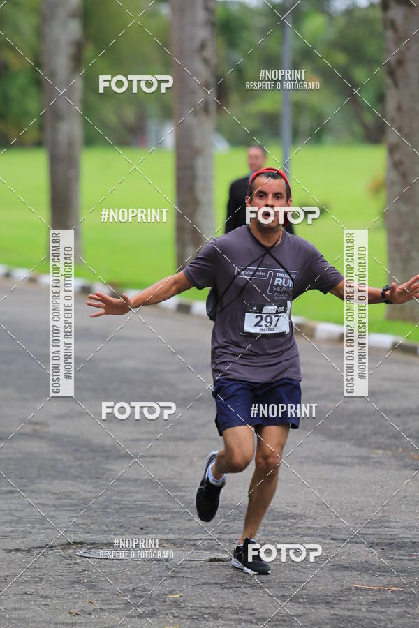 Buy your photos of the eventSantander Track & Field Run Series - Plaza Sul - Jardim Bot�nico on Fotop