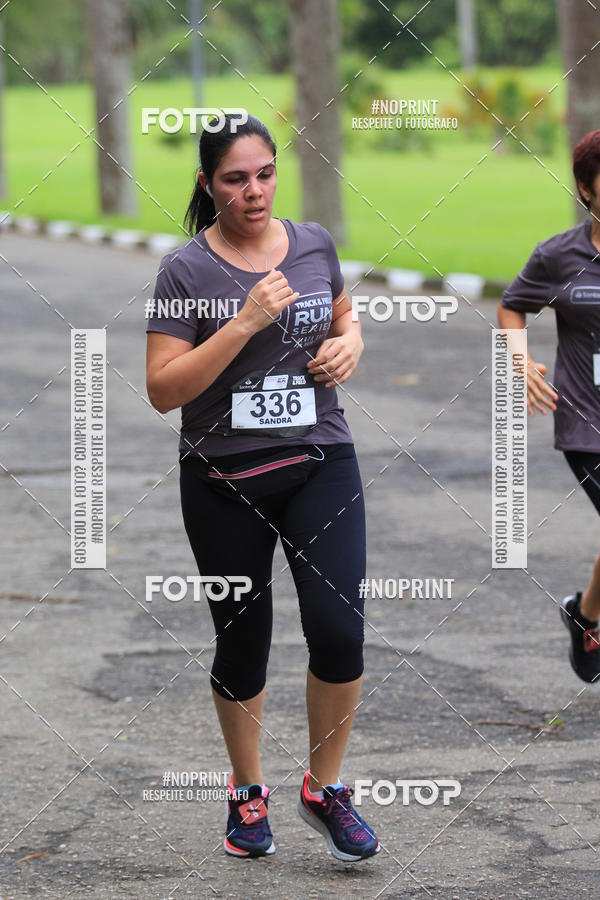 Buy your photos of the eventSantander Track & Field Run Series - Plaza Sul - Jardim Bot�nico on Fotop