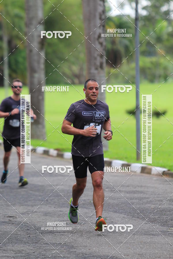 Buy your photos of the eventSantander Track & Field Run Series - Plaza Sul - Jardim Bot�nico on Fotop