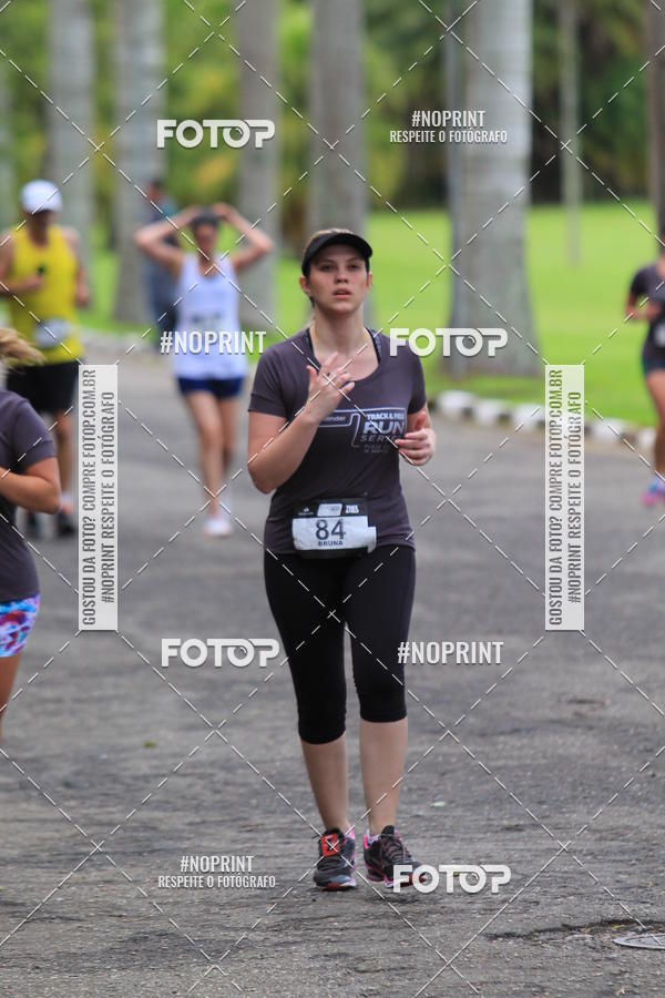 Buy your photos of the eventSantander Track & Field Run Series - Plaza Sul - Jardim Bot�nico on Fotop