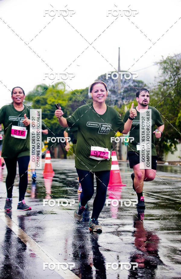 Buy your photos of the eventSantander Track&Field - Run Series -BH Shopping on Fotop