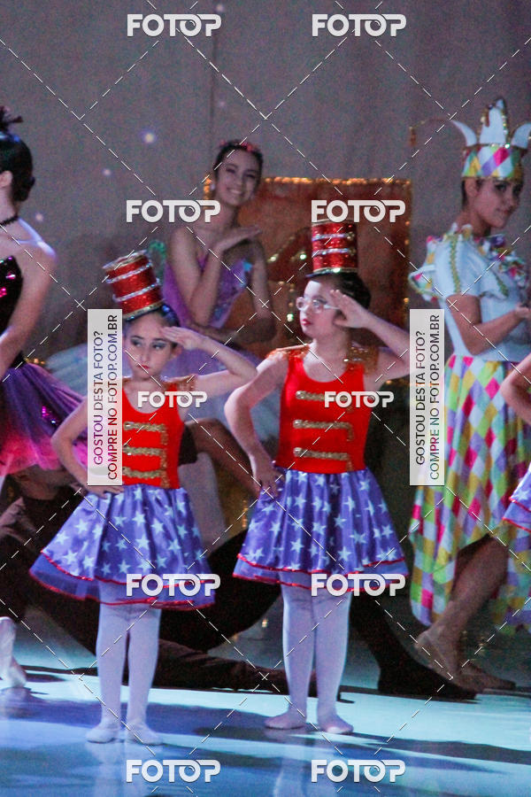 Buy your photos of the eventEspetculo  A fbrica de brinquedos   Ballet Espao de dana Carla Coyado on Fotop