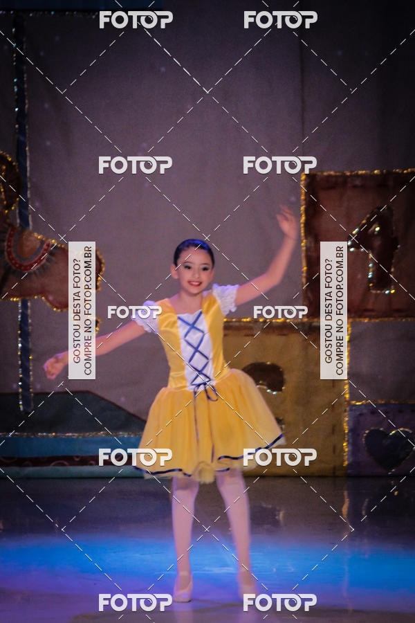 Buy your photos of the eventEspetculo  A fbrica de brinquedos   Ballet Espao de dana Carla Coyado on Fotop
